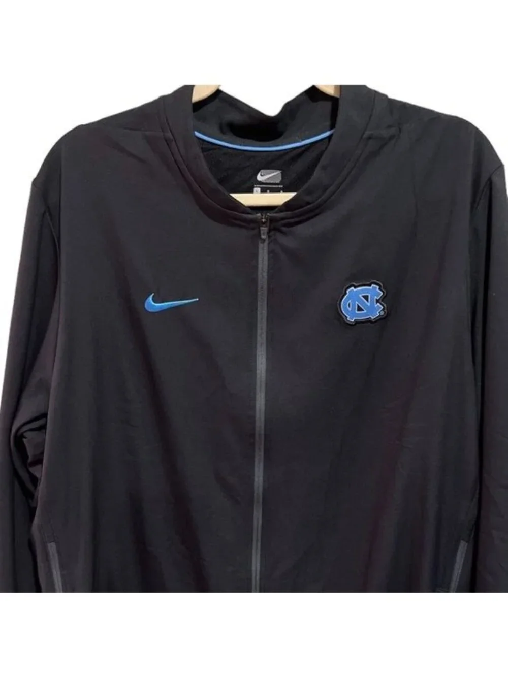 Nike Zip Up University of North Carolina Warm Up Jacket w/ logo Size Large